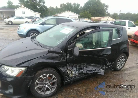 2018 Chevrolet Sonic Lt Auto из США, поврежденный, VIN 1G1JD6SH9J4121563